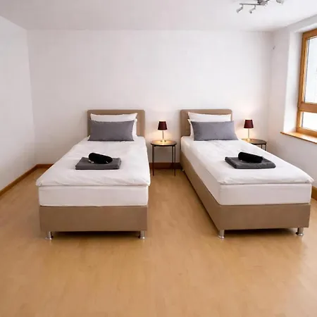 Geräumige 2-zimmer-ferienwohnung Bei Ulm&legoland Apartment *