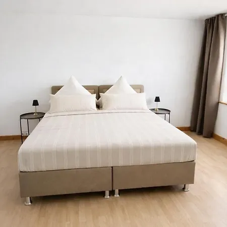 Geraeumige 2-zimmer-ferienwohnung Bei Ulm & Legoland * Weidenstetten